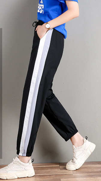 Casual γυναικεία φόρμα με μπορντούρες και τσέπες