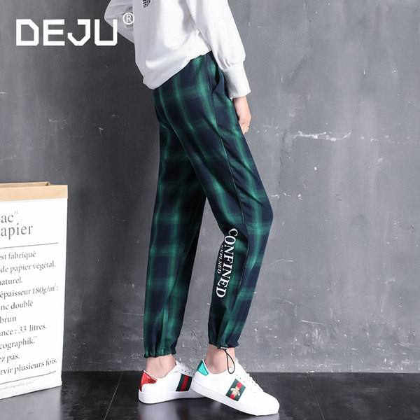 Γυναικείο καρό παντελόνι με επιγραφή και τσέπες