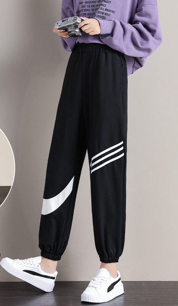 Дамско спортно долнище с ластична  талия