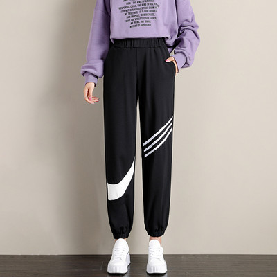 Дамско спортно долнище с ластична  талия