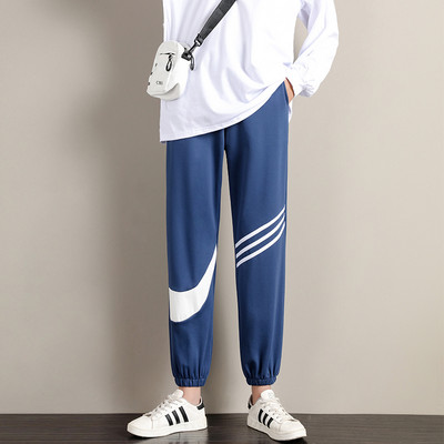 Дамско спортно долнище с ластична  талия