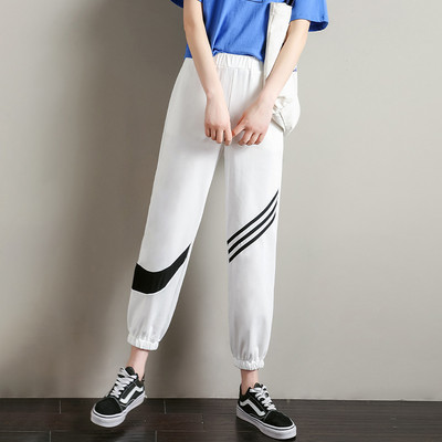 Дамско спортно долнище с ластична  талия