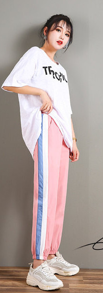 Γυναικείο αθλητικό παντελόνι με μπορντούρα και τσέπες