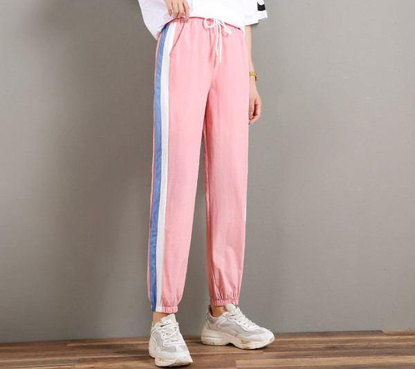 Γυναικείο αθλητικό παντελόνι με μπορντούρα και τσέπες