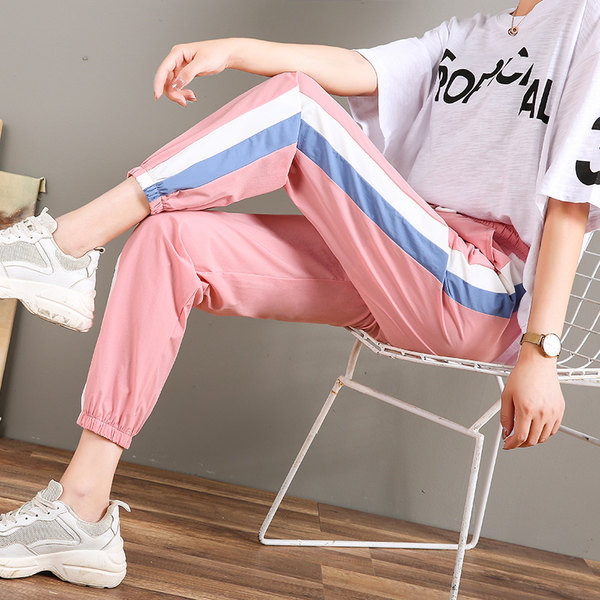 Casual γυναικείο παντελόνι με μπορντούρα - μαύρο και ροζ