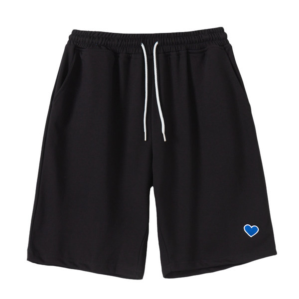 Широк модел дамски къси панталони с бродерия сърце