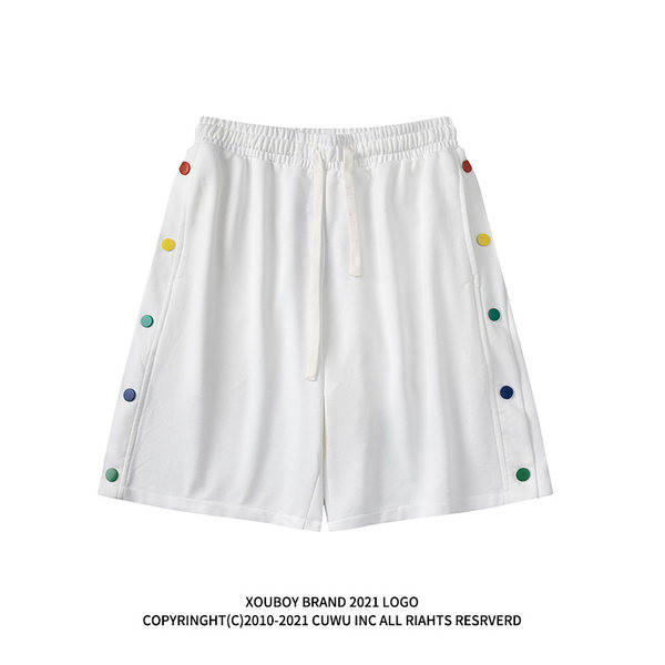 Naiste lipsude ja värviliste nööpidega lühikesed püksid