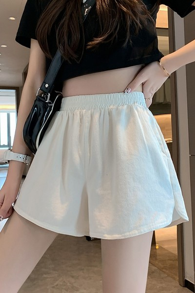 Σορτς με ελαστική μέση και τσέπες