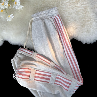 Γυναικείο παντελόνι με μπορντούρα και τσέπες κατάλληλο για σπορ