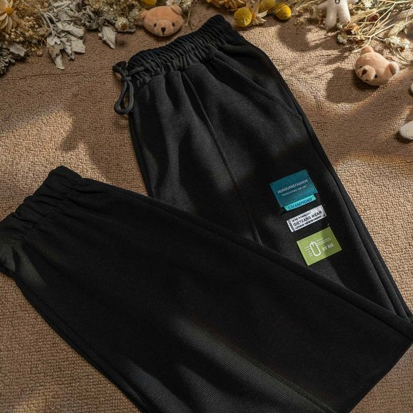 Дамски спортен панталон с емблема и връзки