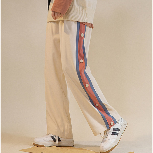 Sportske hlače s gumbima i rubovima