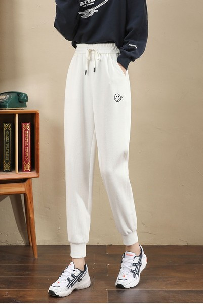 Casual παντελόνι με κέντημα