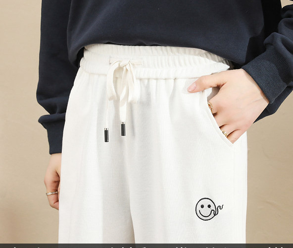 Casual παντελόνι με κέντημα