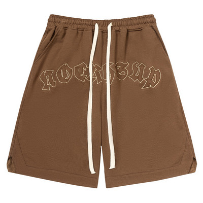 Αθλητικό σορτς με επιγραφή και κορδόνια 