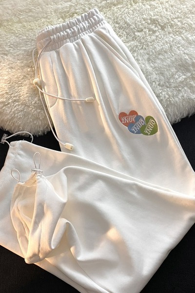 Αθλητικό παντελόνι με λάστιχα και κορδόνια