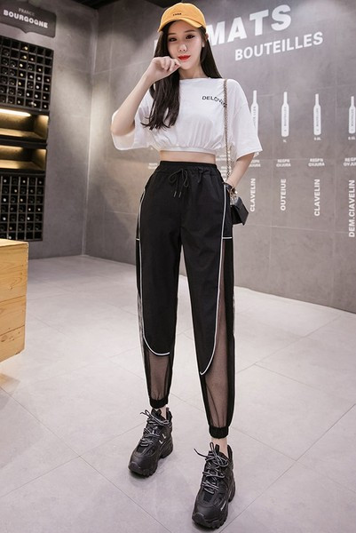 Ležerne hlače s visokim strukom i džepovima