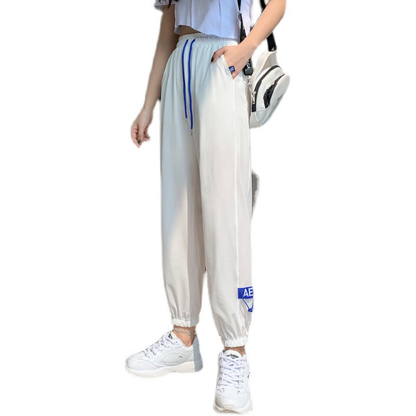 Дамски спортен панталон с ластик на крачилите 