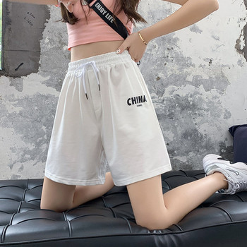 Дамски спортни къси панталони прав модел с надпис и връзки
