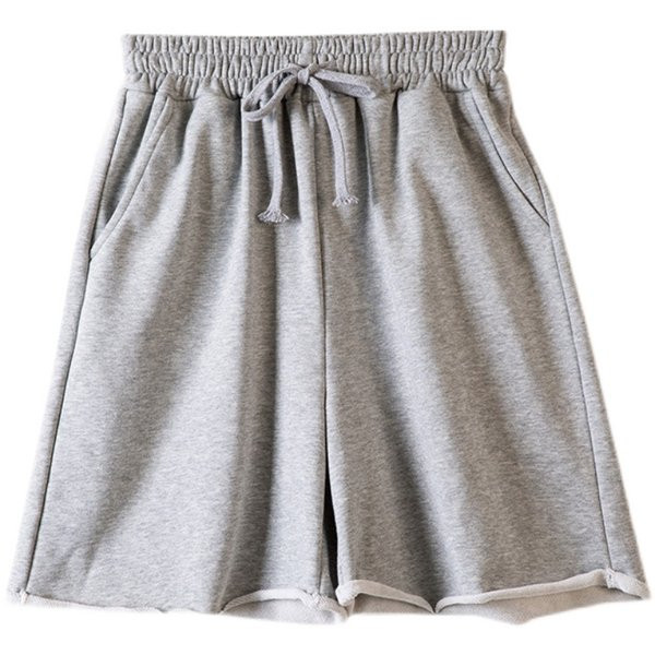Απλό μοντέλο  σορτς με κορδόνια  και τσέπες