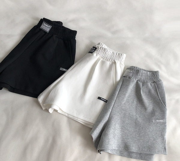 Kratke hlače s elastičnim strukom