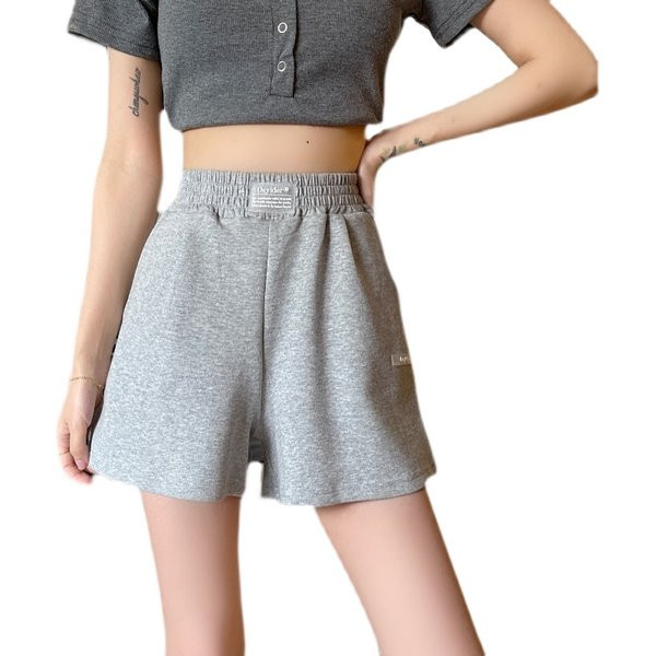 Спортен къс панталон с емблема 