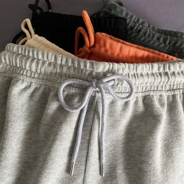 Naiste vabaaja lühikesed tikandiga lühikesed püksid