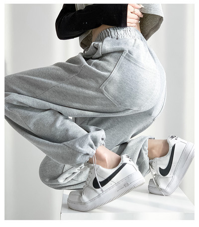 Sirge mudeliga spordipüksid naistele