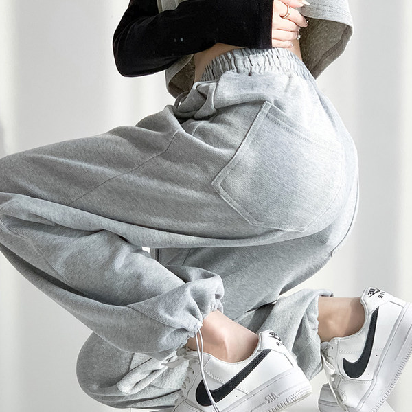 Sirge mudeliga spordipüksid naistele