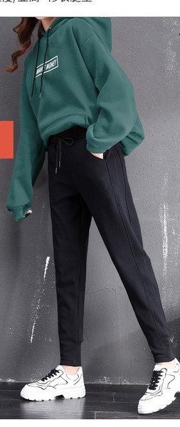 Taskuga naiste spordipesu