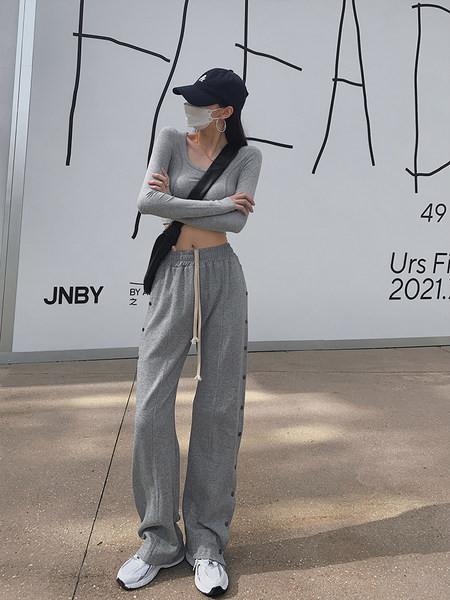 Casual γυναικεία φόρμαμε κουμπιά