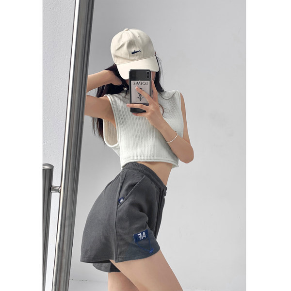 Ежедневни дамски шорти с емблема и връзки