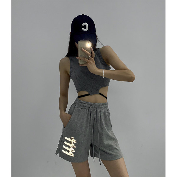 Naiste spordipüksid elastse vöökohaga