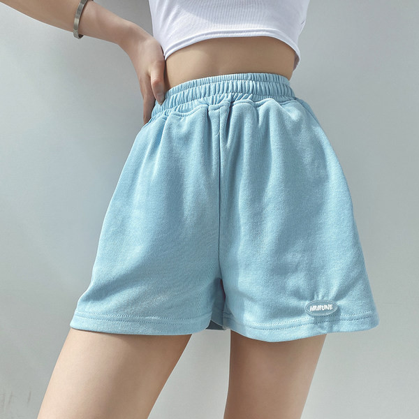 Naiste lühikesed püksid kõrge vöökoha ja lipsudega