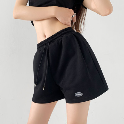 Αθλητικό σορτς με κορδόνια - για γυναίκες