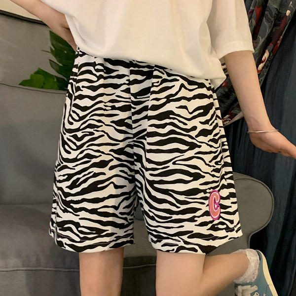 Ležerne ženske kratke hlače s vezom