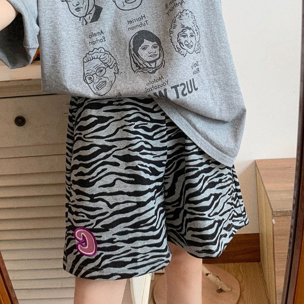 Ležerne ženske kratke hlače s vezom