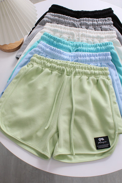 Ženske sportske kratke hlače s grbom i vezicama