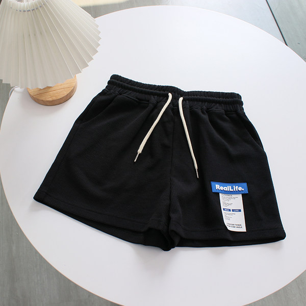 Σορτς με έμβλημα και ελαστική μέση