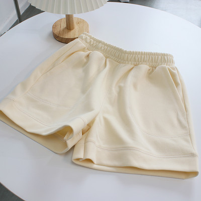 Къси панталони с джобове и еластична талия