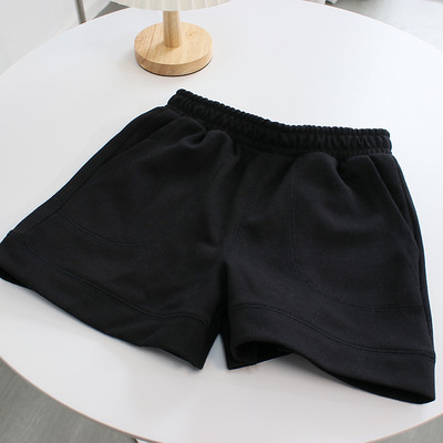 Къси панталони с джобове и еластична талия