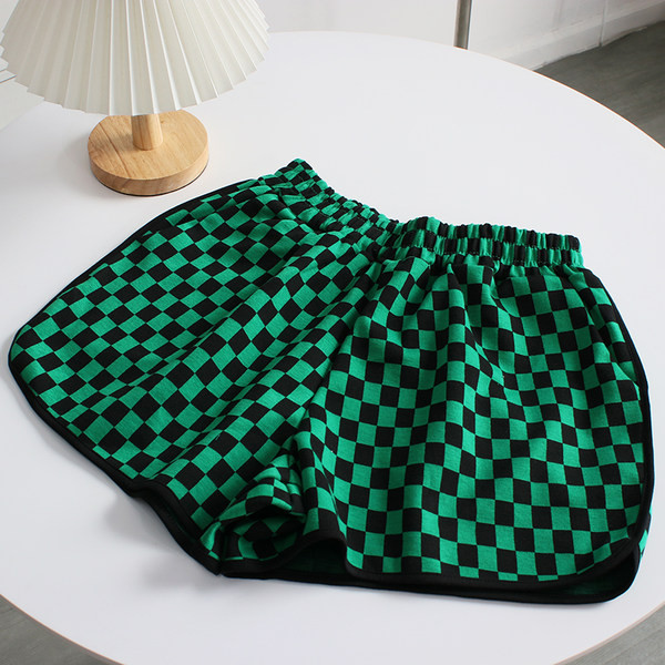 Къси карирани шорти с ластик на талията