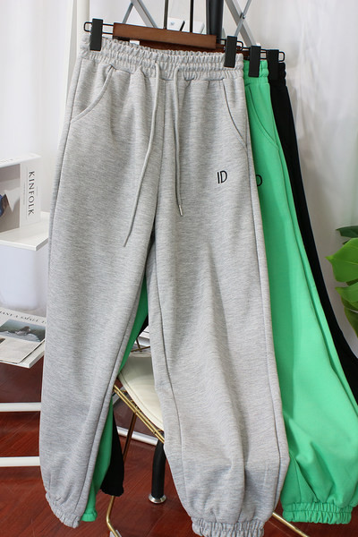 Спортен панталон с ластична талия и джобове 