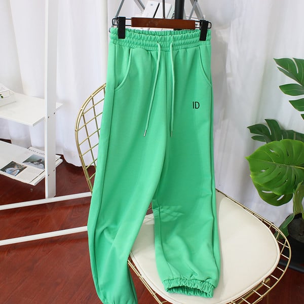 Спортен панталон с ластична талия и джобове 