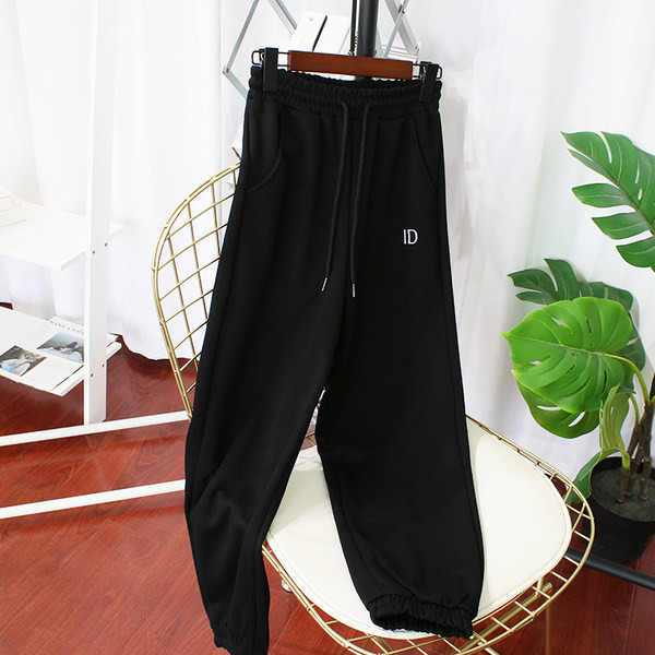 Спортен панталон с ластична талия и джобове 