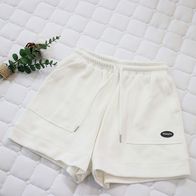 Γυναικείο βαμβακερό κοντό σορτς με έμβλημα και κορδόνια