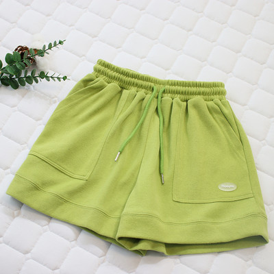 Γυναικείο βαμβακερό κοντό σορτς με έμβλημα και κορδόνια