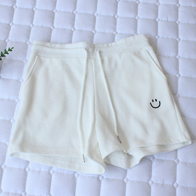 Lühikesed tikandiga spordi- ja vabaaja lühikesed püksid