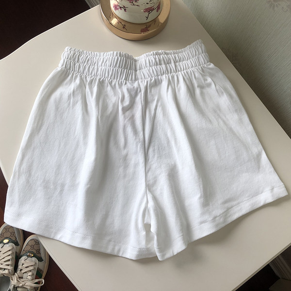 Κοντό γυναικείο βαμβακερό σορτς