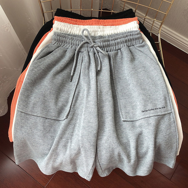 Kratke hlače s džepovima