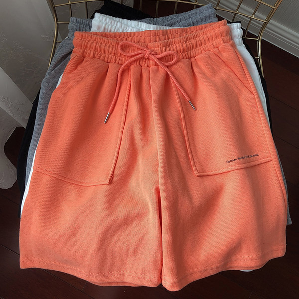 Kratke hlače s džepovima